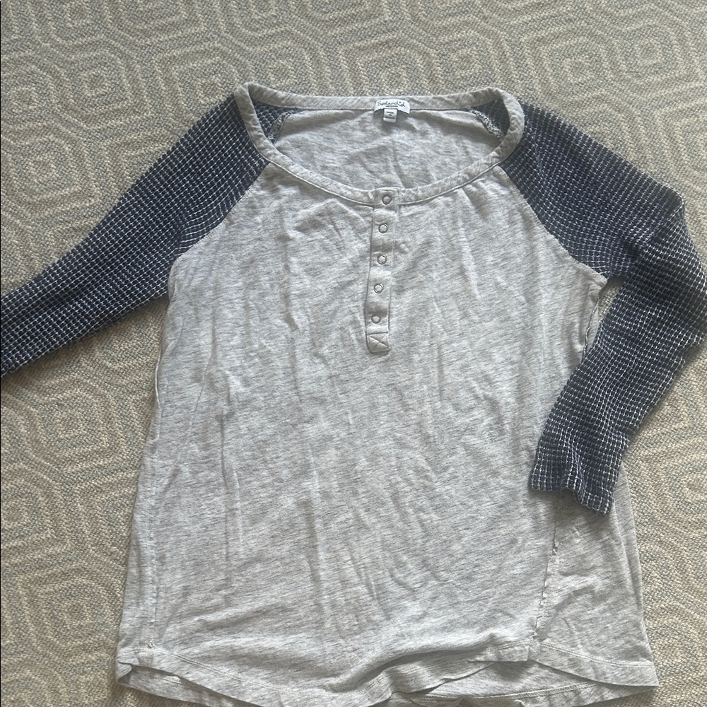 Splendid Gray and Black Raglan Top